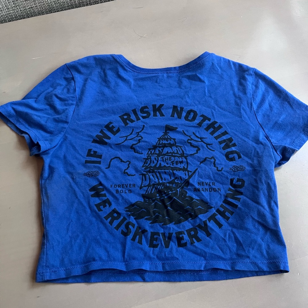 ‘The few will hunt’ blue ship Crop Top sz XS